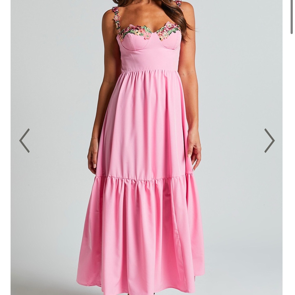 NIMFA MIDI DRESS
New with tags
Never worn